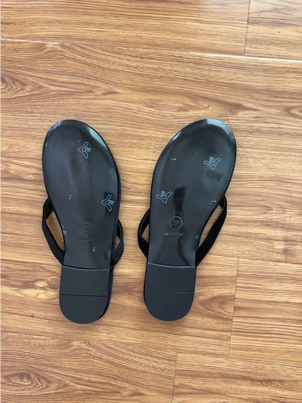 Chanel sandals size 7